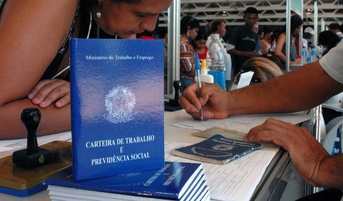 Confira 37 vagas de emprego disponíveis em Arapiraca