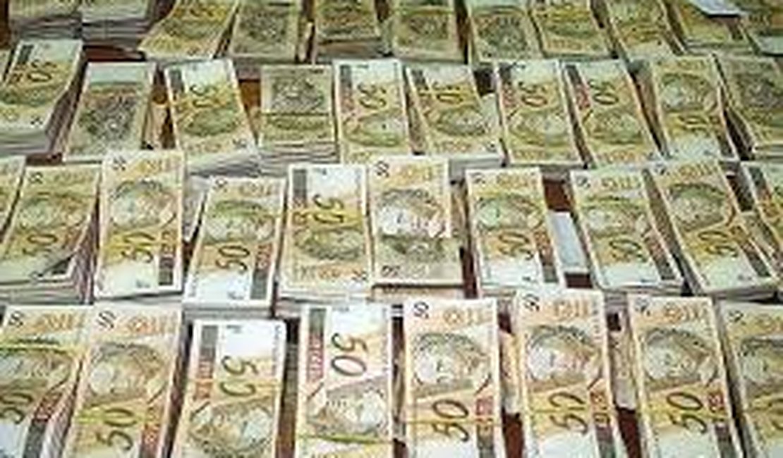 Candidatos à Presidência devem gastar mais de R$ 900 milhões em campanhas