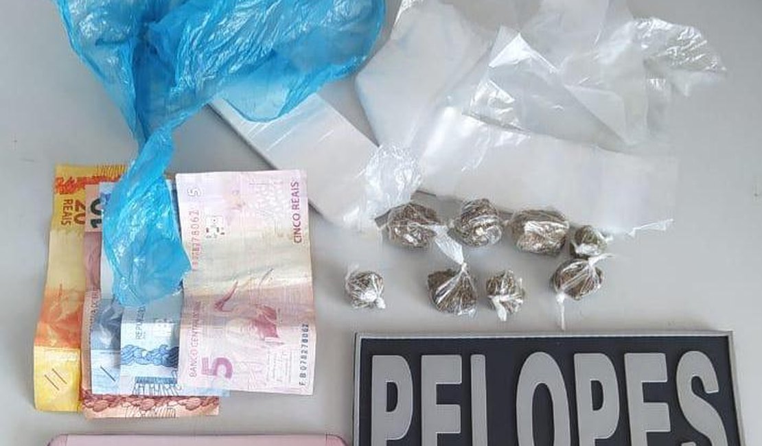 Suspeito é preso com dinheiro, drogas e celular no Sertão de Alagoas