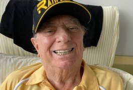 Após novo internamento, Raul Gil passa por cirurgia e está em observação na UTI