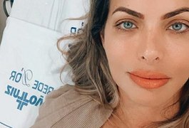 Apresentadora é internada com sequelas de covid: “Dor insuportável”