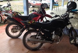 Criminosos roubam três motocicletas e PM recupera duas, em Arapiraca