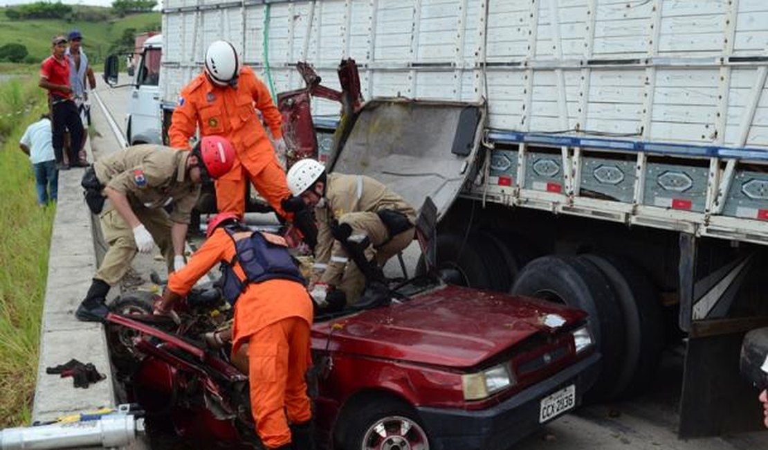 Acidente deixa um morto e três feridos na BR 101 em Joaquim Gomes
