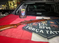 Força Tática do 13º Batalhão apreende arma artesanal em Garça Torta