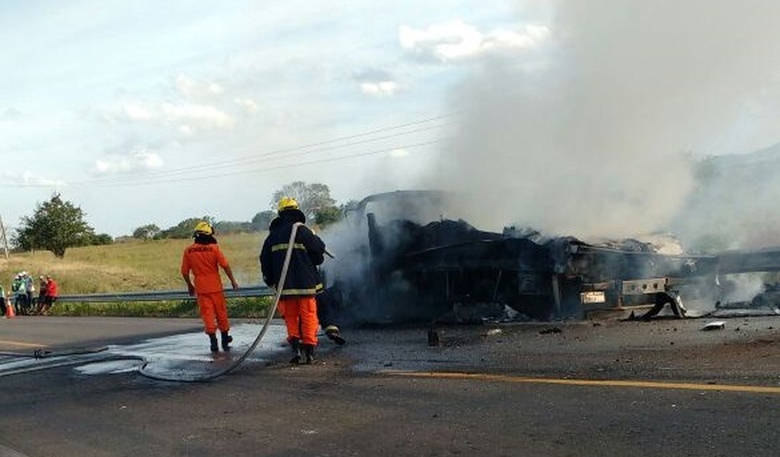 Grave acidente deixa quatro vítimas fatais no Agreste