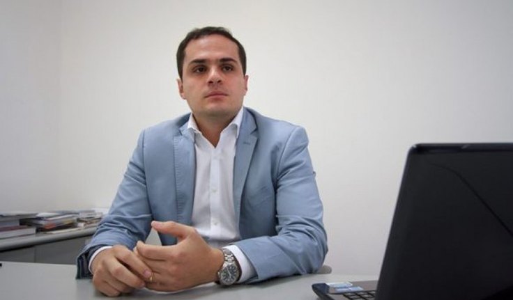 Alexandre Ayres solicita implementação de centros de hemodiálise em hospitais regionais