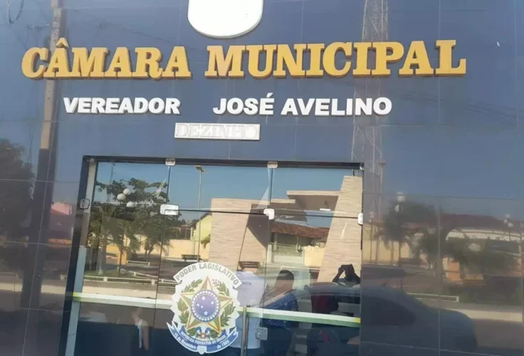 TRE mantém cassação de PP e PDT e decisão pode mudar composição da Câmara em Senador Rui Palmeira