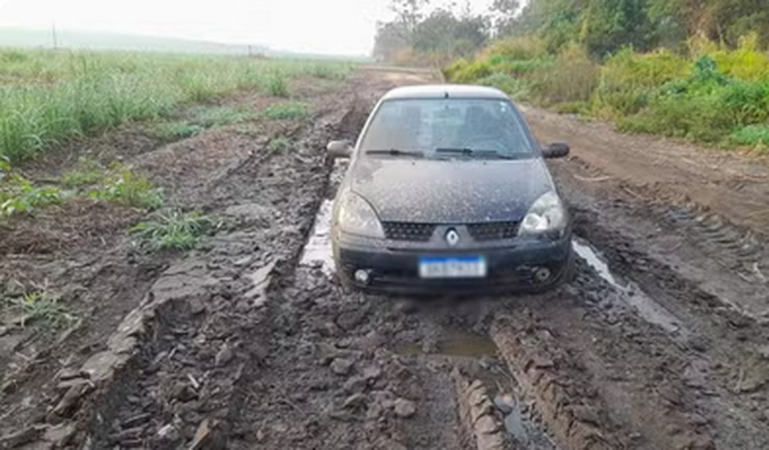 Homem mata a esposa com 'gravata' ao tentar impedi-la de sair de carro durante discussão em MG