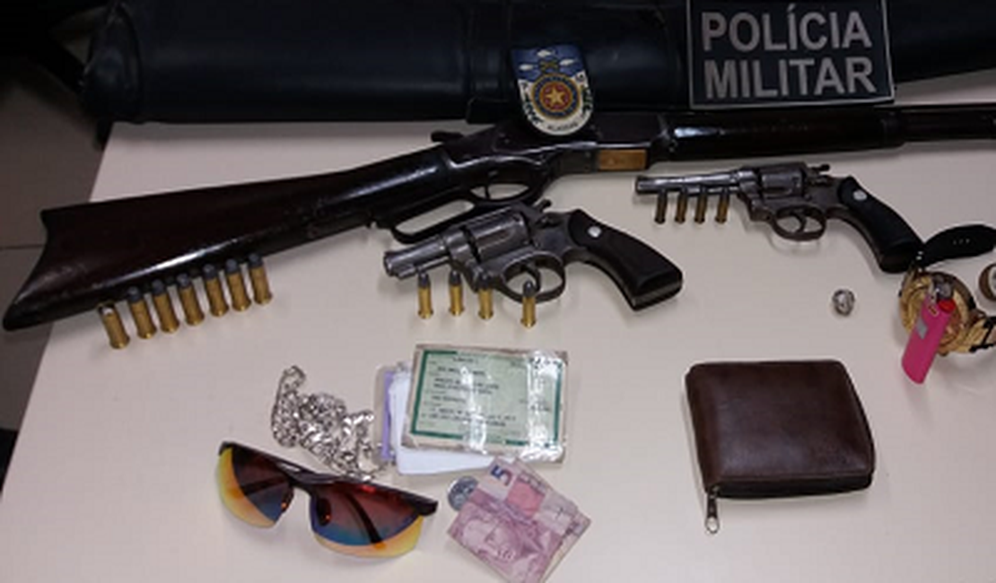 Militares prendem dupla com armas e munições em Girau do Ponciano