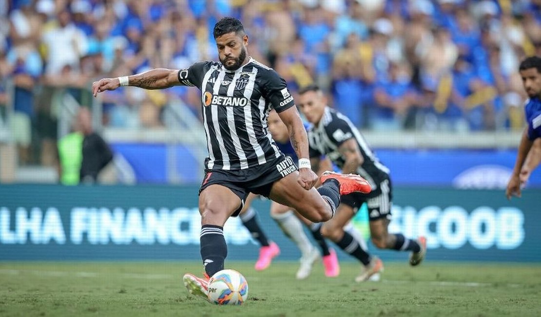 Atlético-MG vira sobre o Cruzeiro, é pentacampeão mineiro e ganha primeiro título com Milito