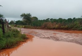 Moradores da zona rural de Olho D'Água Grande denunciam estradas sem condições de trafegar