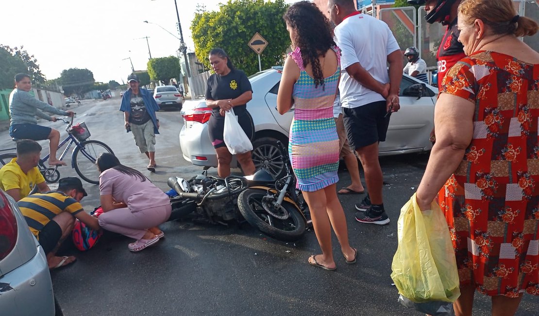 Motociclista fica ferido após acidente com carro, em Arapiraca