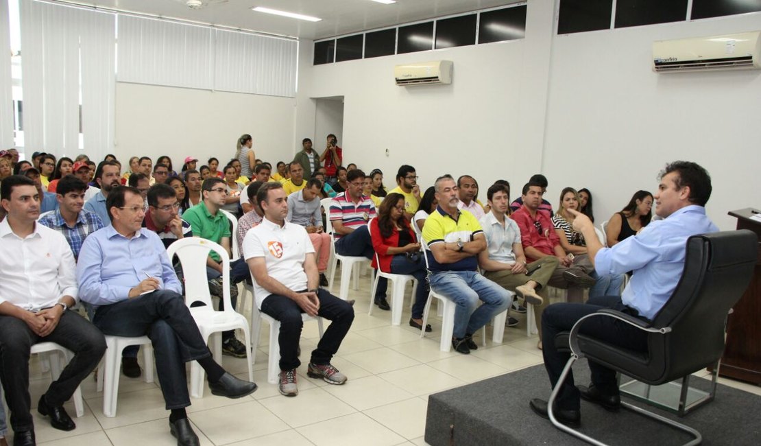 Em sabatina, Nezinho quer parceria com setor produtivo e sociedade para Arapiraca