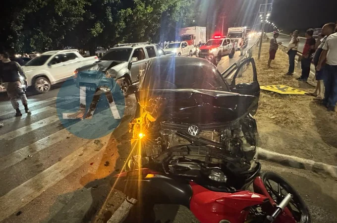 Colisão envolvendo quatro veículos é registrada na AL-220; motorista que provocou acidente fugiu do local