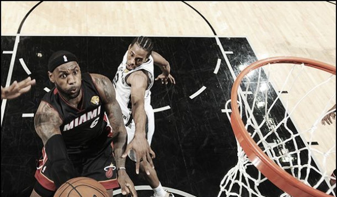 LeBron brilha, comanda reação, e Heat vence Spurs para empatar as Finais da NBA