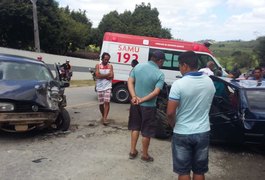 Colisão entre veículos deixa um morto e oito feridos na AL 210 em Viçosa