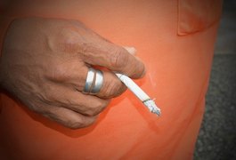 Fumaça do cigarro contém mais de 4 mil substâncias nocivas, alerta pneumologista