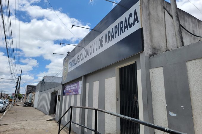 PM encontra drogas em lata de leite e detém duas pessoas em Palmeira dos Índios