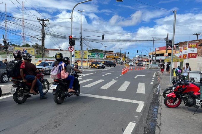 DMTT Realiza Orientação a Condutores no Jacintinho Após Mudança no Trânsito Local