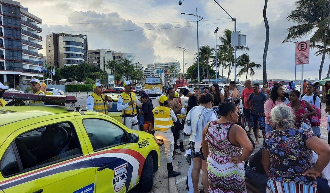 Turistas ficam feridos após acidente na orla de Maceió