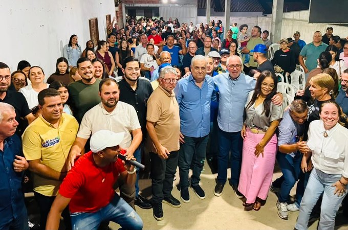 Prefeito de Chã Preta, Maurício Holanda, e vereadores da cidade reforçam onda de apoios à pré-campanha de Alfredo Gaspar ao Senado