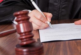 Homem embriagado ﻿é preso ao descumprir medida protetiva e se aproximar da ex