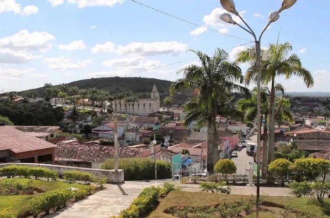 Guarda municipal é acusada de espancar mulher após discussão por volume de TV em Quebrangulo