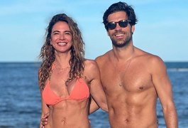 Luciana Gimenez aparece em foto junto do namorado durante viagem