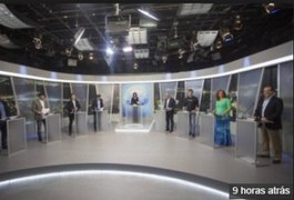 Bolsonaro xinga candidato em intervalo de debate: ‘Você é um m...’