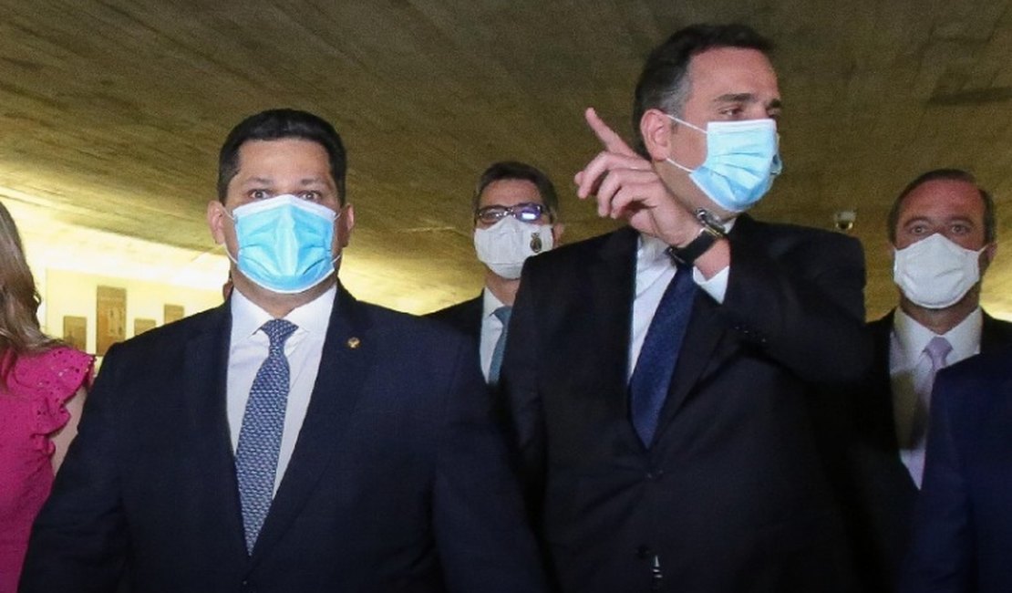 Aliado de Bolsonaro, Pacheco se elege presidente do Senado no 1º turno