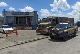 PRF prende caminhoneiro que transportava mercadoria sem nota fiscal em rodovia alagoana