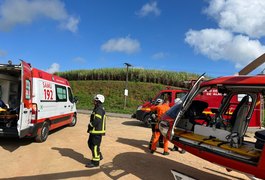 Acidente entre caminhão e carro deixa homem ferido na BR-316, em Atalaia