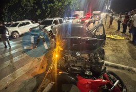 Colisão envolvendo quatro veículos é registrada na AL-220; motorista que provocou acidente fugiu do local