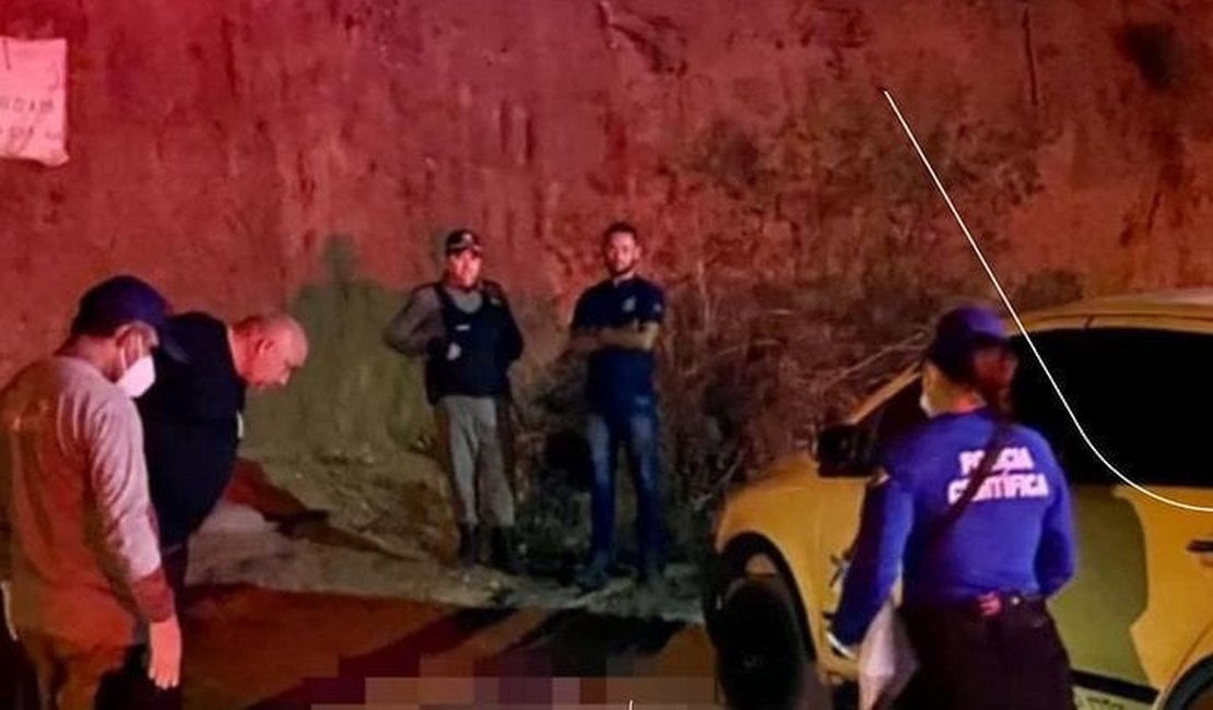 Homem é assassinado com tiros na cabeça no Sertão de Alagoas