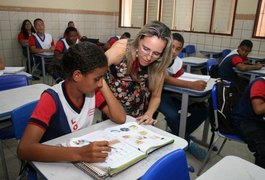Governo de Alagoas libera crédito de R$ 1,8 milhões para escolas estaduais
