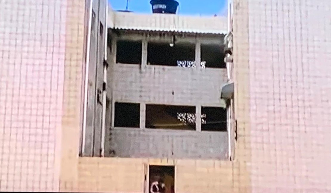 Princípio de incêndio destrói parte de cozinha em apartamento em Maceió