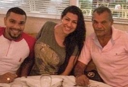 Aos 73, pai de Naldo dá duro pra se sustentar: ‘Negaria que é meu filho’