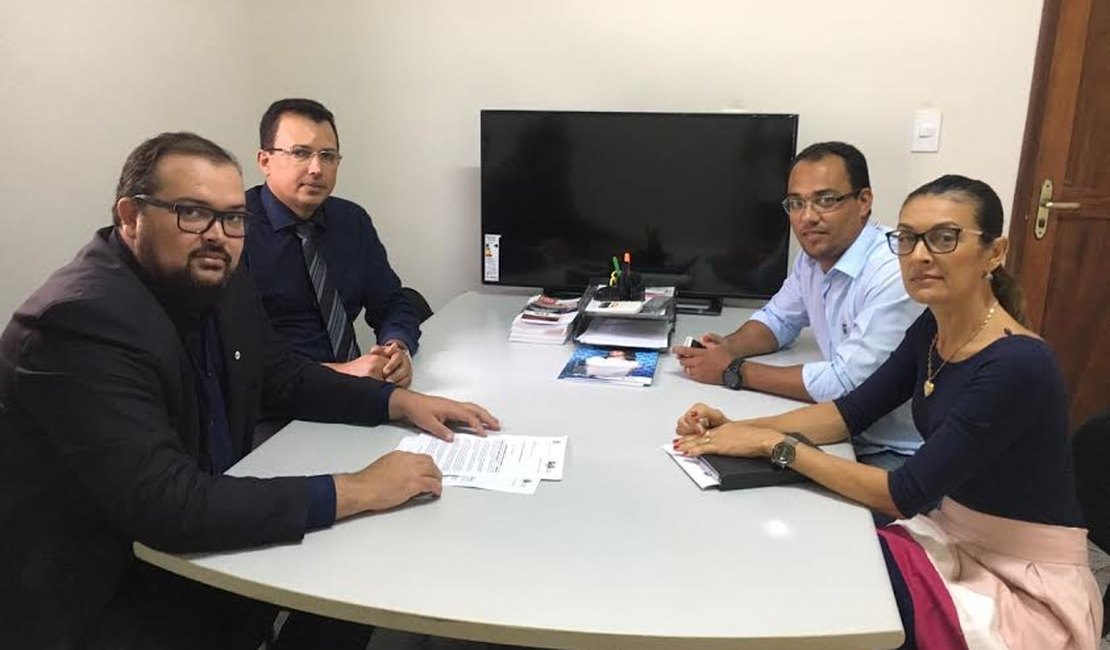 Defensoria solicita informações ao MEC sobre impasse entre a Cesama e a Unirb