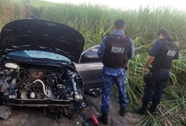 Carro roubado é encontrado depenado em São Miguel dos Campos