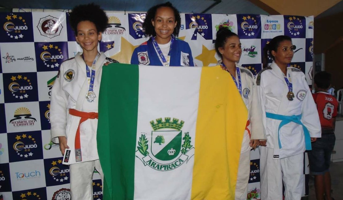 Atletas arapiraquenses participam dos Jogos Escolares da Juventude, em Brasília
