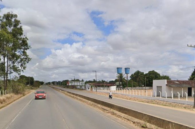 Idoso de 66 anos fica ferido após se envolver em colisão perto da entrada do Pau D'arco