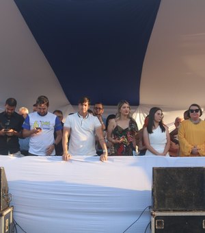 Vídeo. Com desfile cívico e shows artísticos, Coité do Noia celebra 61 anos de emancipação política