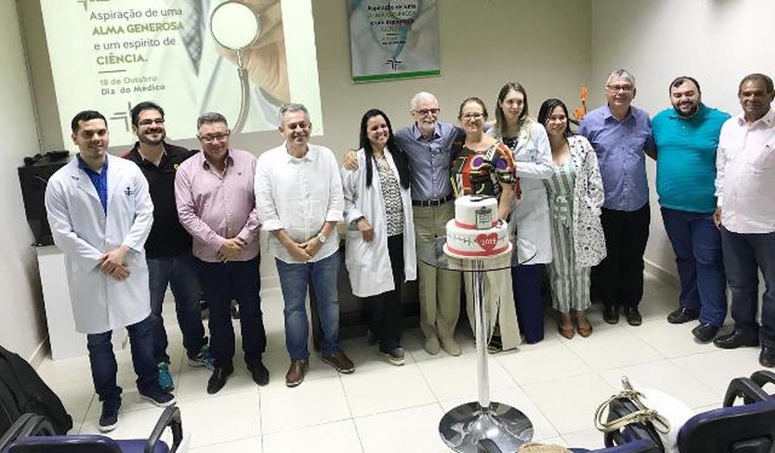 Hospital de Arapiraca comemora Dia do Médico com homenagens