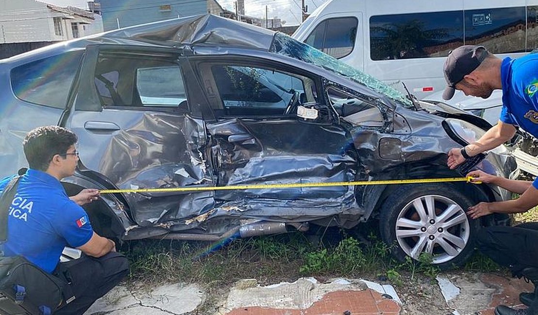 Motorista de locadora é indiciado pela Polícia Civil por causar acidente que deixou mulher morta em Maceió