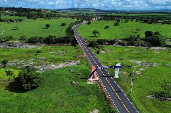 Governo de Alagoas entrega restauração da AL-105 em julho