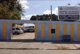 Adolescente é agredido pela população após roubo de moto em Arapiraca