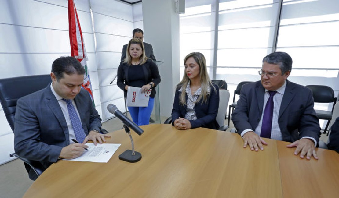 Delegada Luci Mônica assume cargo de secretária-adjunta da Seg. Pública