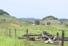 Aeronave cai em SP e piloto é salvo minutos antes de explosão