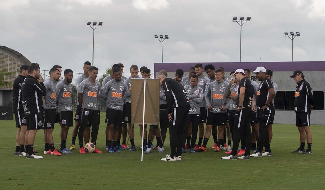 21 dos 27 atletas do Corinthians testaram positivo para o novo coronavírus