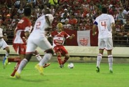 CRB é goleado e vê Macaé abrir grande vantagem para jogo da volta